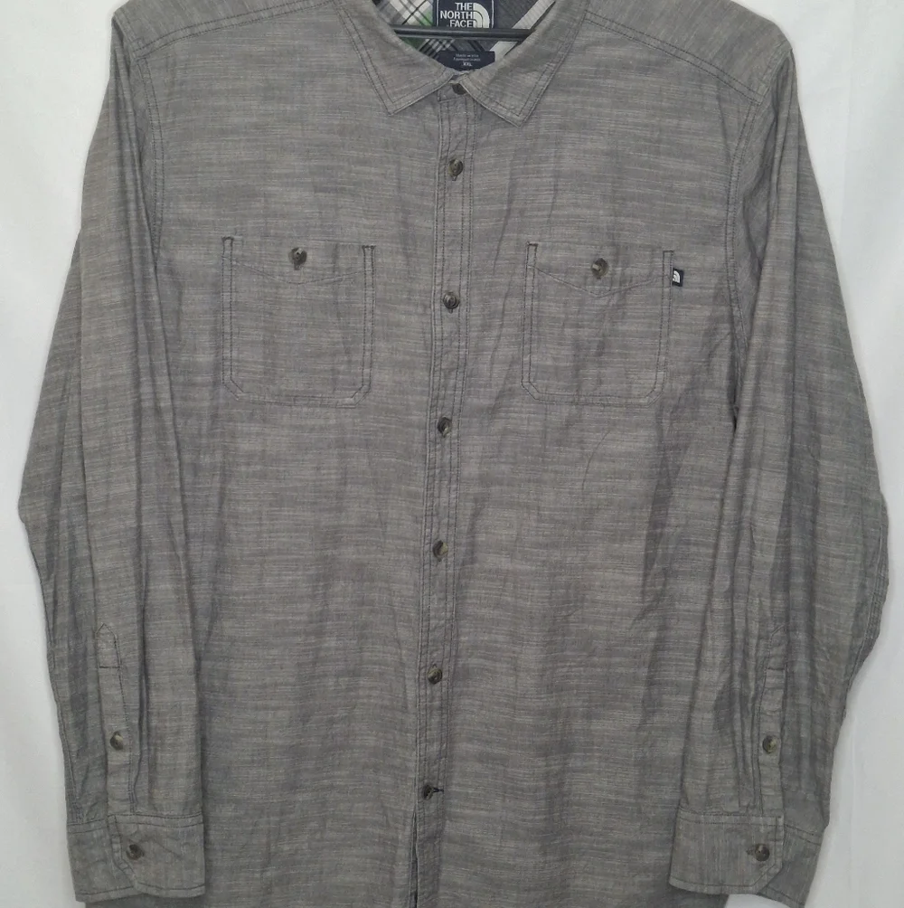 The North Face Chambray Button Front Shirt Size XXL